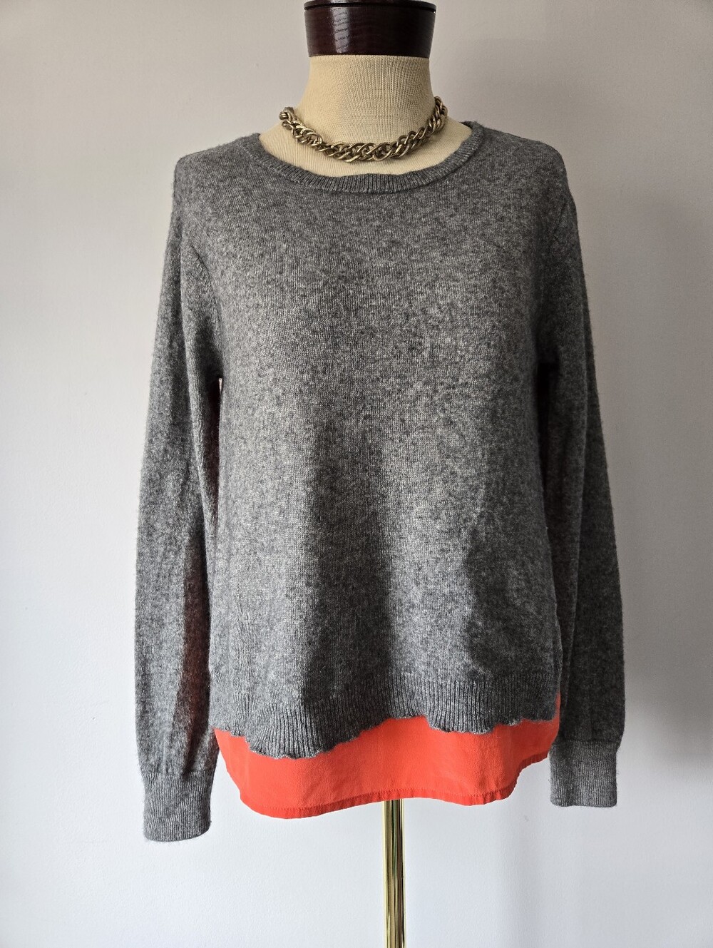 Jamison Cashmere And Silk Gray Layered Hem Sweater with Orange Silk. Size Small